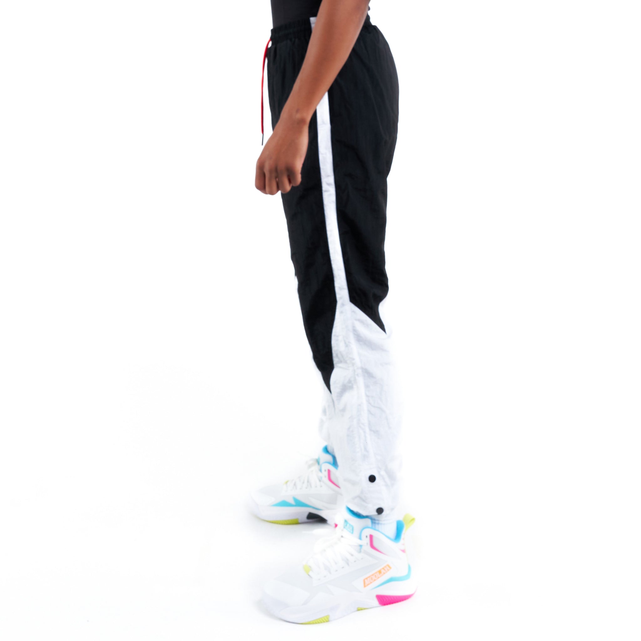 ★2023SS新作★FCMM★WARM UP QUILTING HALF PANTS WARM UP PANTS - BLACK / WHITE – Moolah Kicks